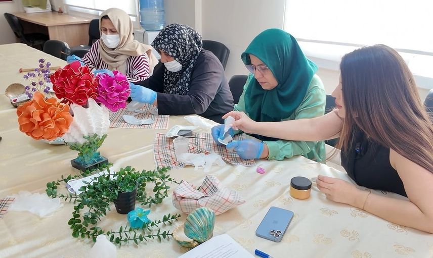 Akdeniz'de kadınlar kintsugi ile kırıkları umutla birleştirdi