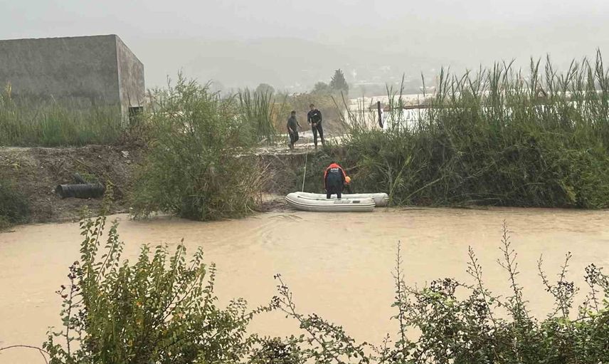 Şiddetli sağanak Dalaman'ı göle çevirdi, kurtarma ve tahliye sürüyor