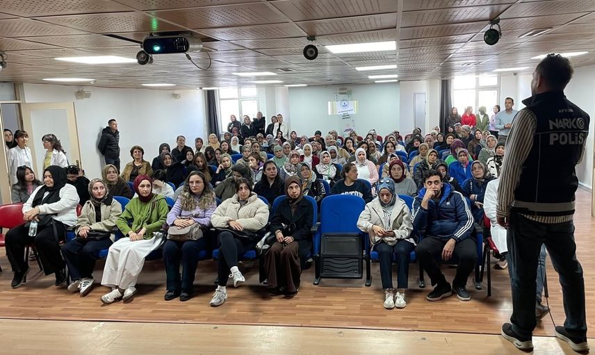 NarkoAnne projesiyle Afyonkarahisar'da 265 anneye önleyici eğitim