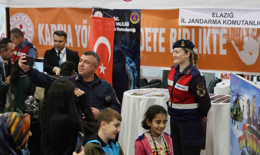 Bilimfest'te Bayraktar TB2 ile ilk karşılaşma, küçük ziyaretçide gurur ve heyecan