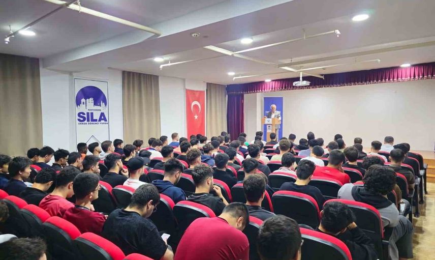 Yurt gençliği bir araya geldi: İhlas Vakfı Sıla Erkek Öğrenci Yurdu'nda tanışma ve pasta