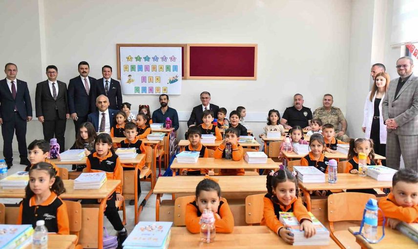 Eğitim coşkusu Van’da: 274 bin 685 öğrenciyle yeni döneme başlangıç