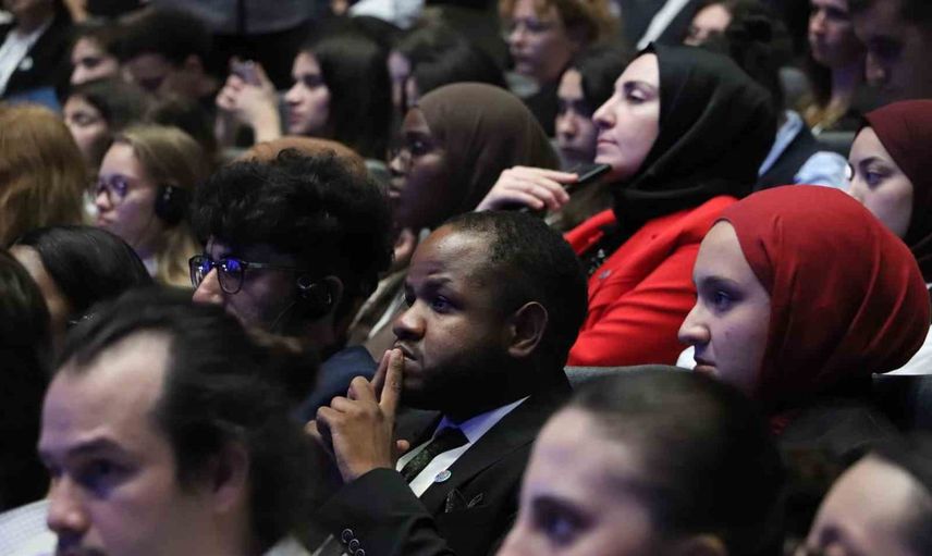Genç delegeler adada iklim diplomasisinde sözden eyleme hazırlanıyor