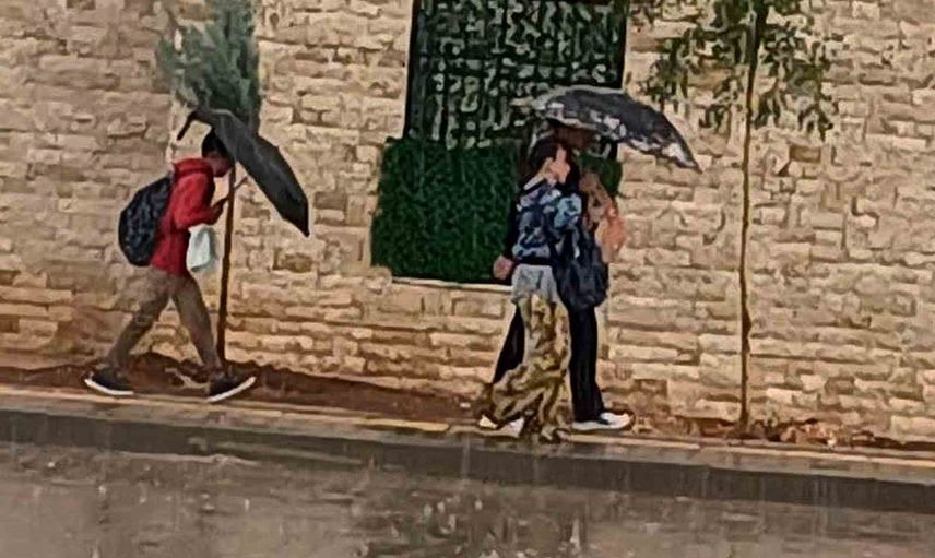 Araban'da sokaklar suyla doldu, vatandaşlar zor anlar yaşadı