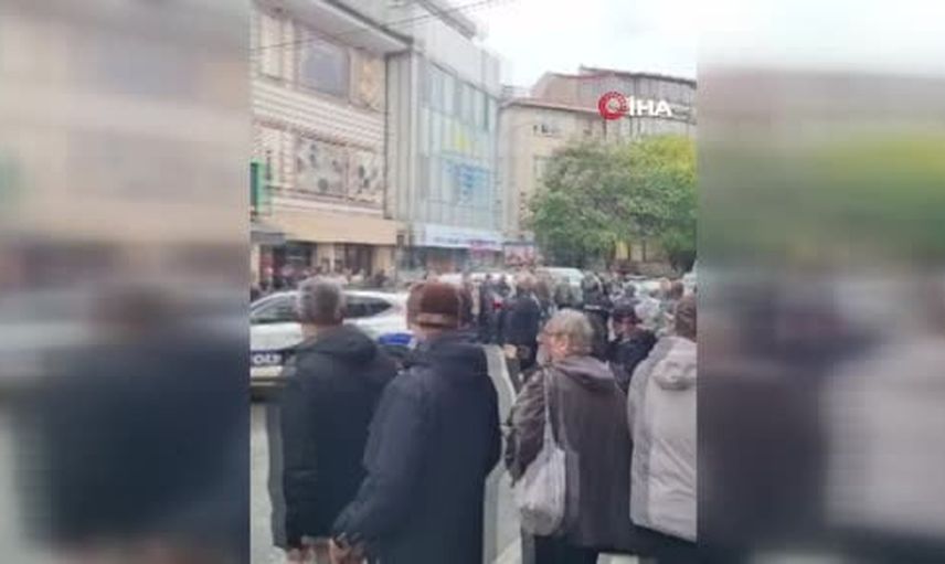 İş yeri kurşunlandı: Sarıyer'de motosikletli iki şüpheli bir kişiyi yaraladı