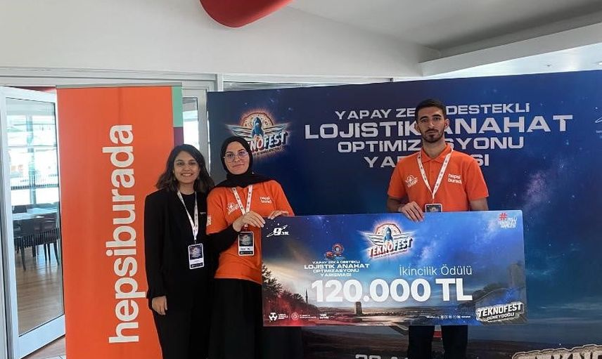 Düzce Üniversitesi LojiX takımı TEKNOFEST'te yapay zekâyla ikinci oldu