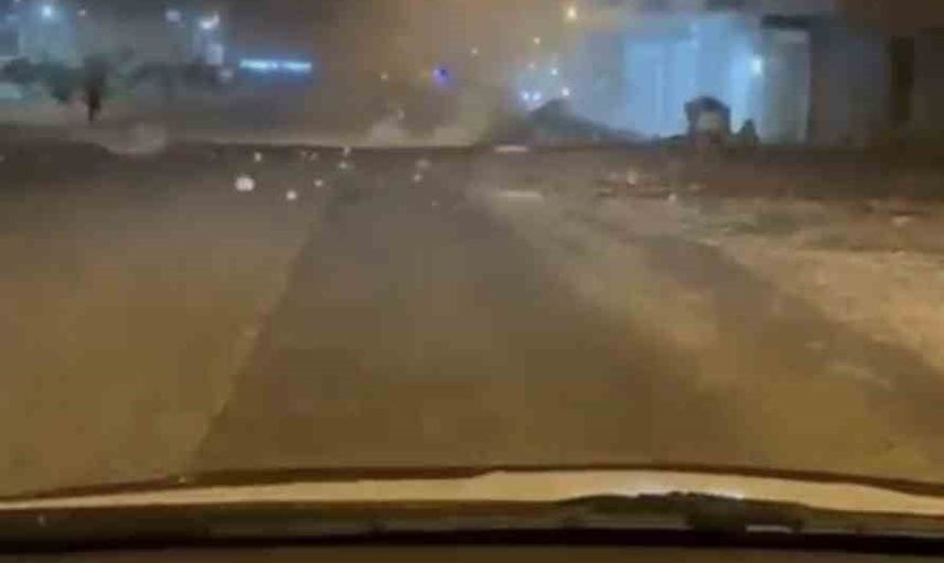 Sabahın fırtınası Nusaybin'de çatı ve yollarda hasara yol açtı