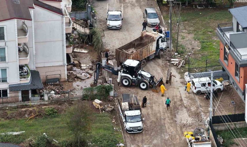 Başiskele'de sahada seferberlik: selin yaraları ekiplerle sarılıyor