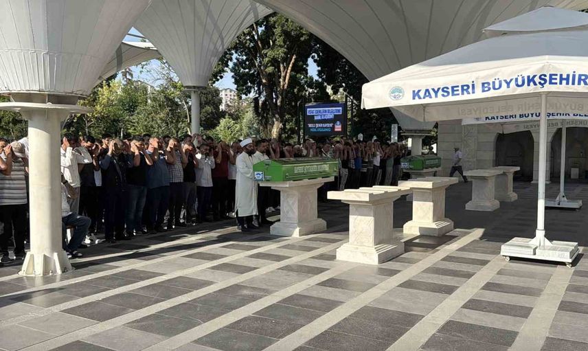 kayseri'de kavga sırasında 6 yerinden bıçaklanan kişi defnedildi