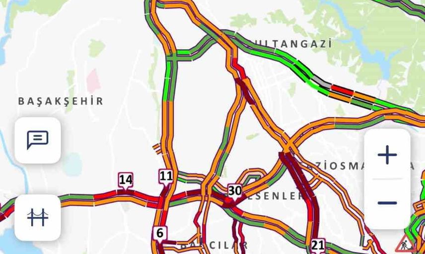 Yağış İstanbul trafiğinde aksamalara neden oldu: yoğunluk yüzde 87
