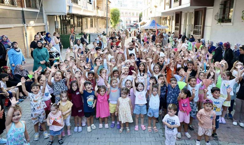 Yaz sokakları oyunla doldu: Küçükçekmece'de kuşaktan kuşağa buluşma