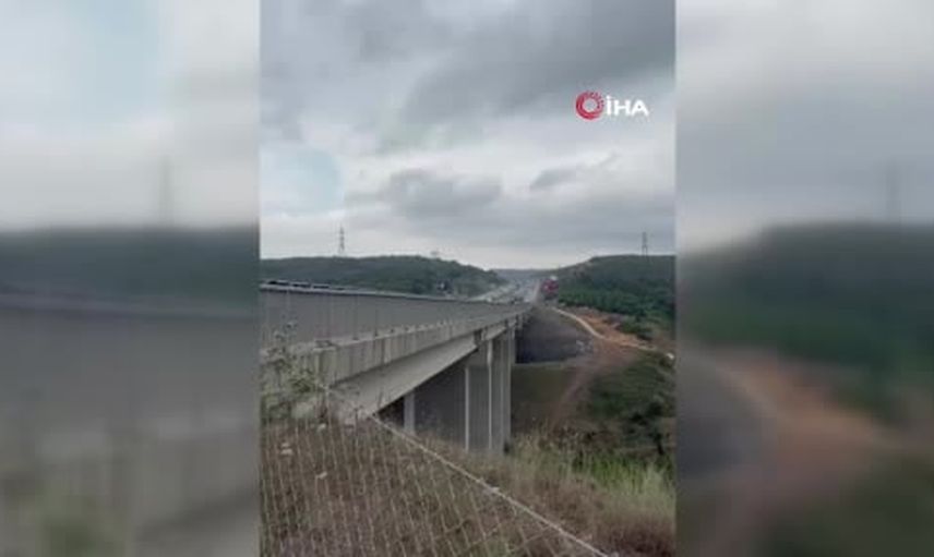 Viyadük ayağında mahsur kalan keçi itfaiyenin müdahalesiyle güvenle indirildi