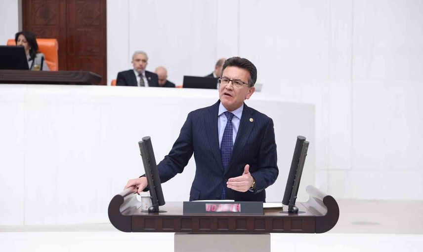 Kaş’ın siluetine uygun yeni adliye binası için yer teslimi yapıldı