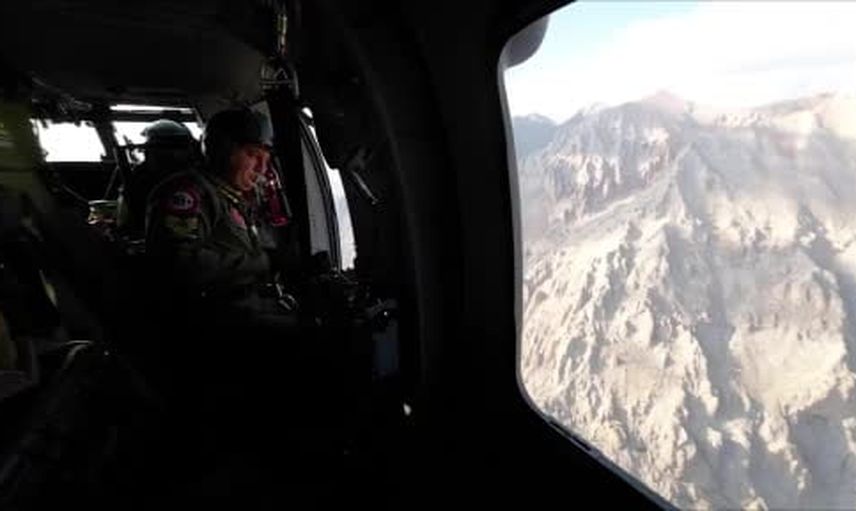 Aladağlar’da sarp kayalıklardan helikopterle tahliye edilen İngiliz dağcının görüntüleri paylaşıldı