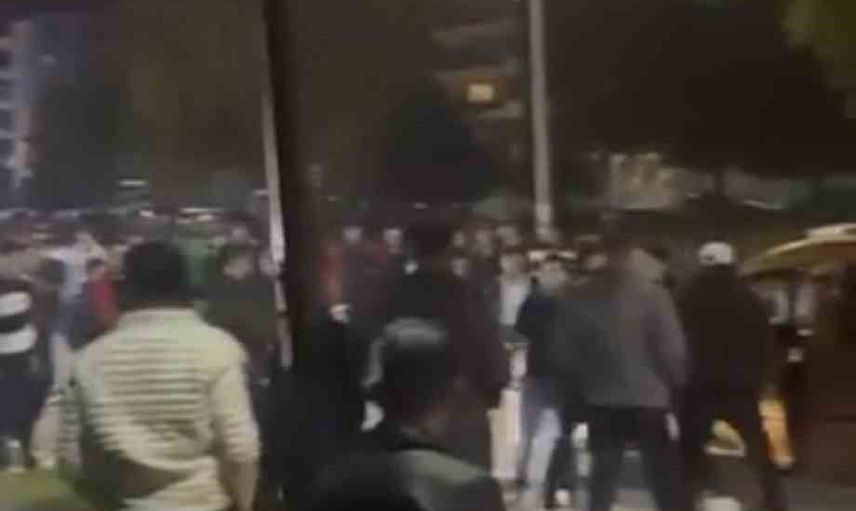Sağlıklı yaşam parkında gençlerin kavga anları amatör kamerada