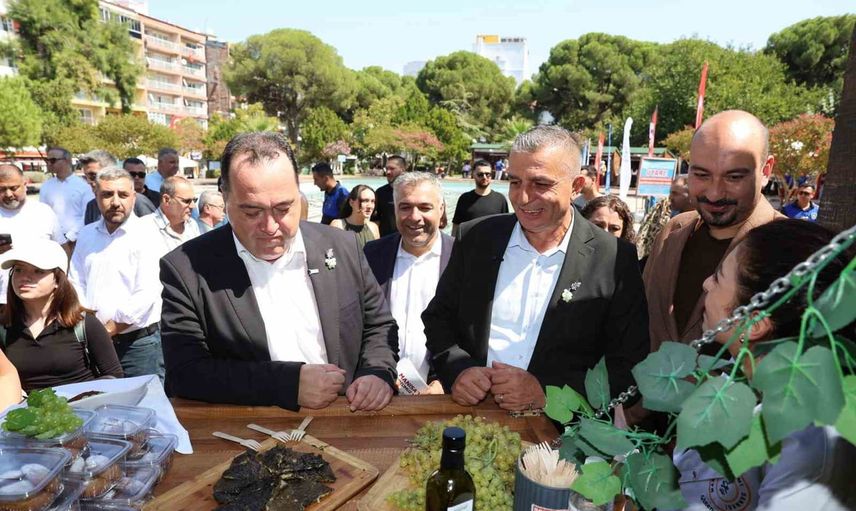 Manisa'da dört gün süren bağ bozumu şenliği kentte iz bıraktı