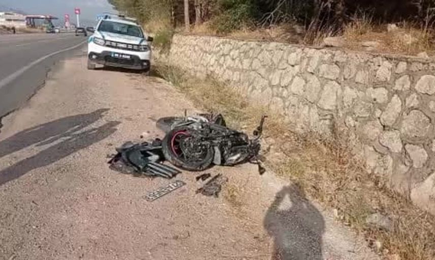 Gölbaşı-Kahramanmaraş yolunda kafa kafaya çarpışma: motosiklet sürücüsü tedavi gördüğü hastanede yaşamını yitirdi