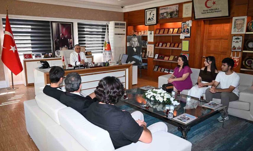 Kemer'de ücretsiz destek kursu gençleri üniversiteye taşıdı