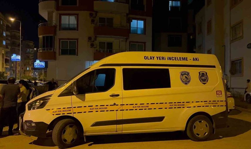 Barışma isteği tartışmayla sonuçlandı: Ceyhan'da eski eşini ve oğlunu vurup intihar etti