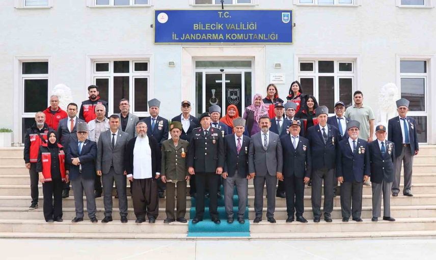 Bilecik'te gaziler için anlamlı buluşma: jandarmadan vefa ziyareti