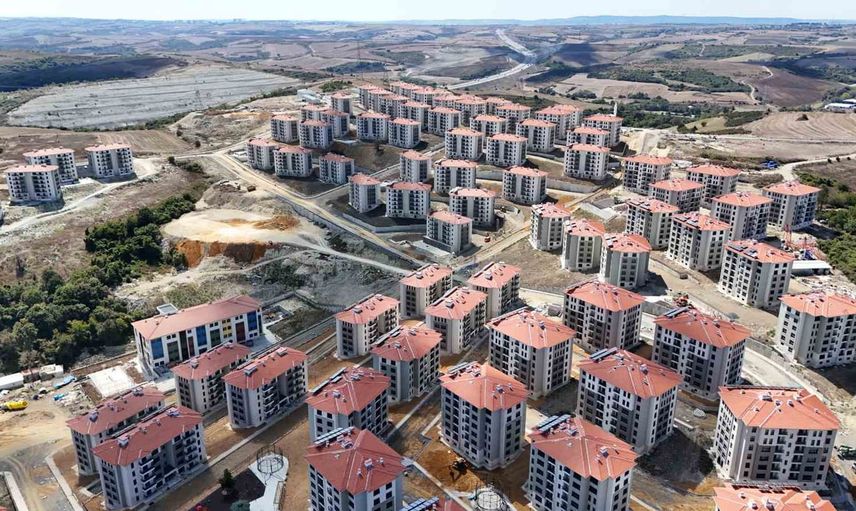 Arnavutköy'de kira dengesi hedefleyen 90 sosyal konut için başvurular açıldı