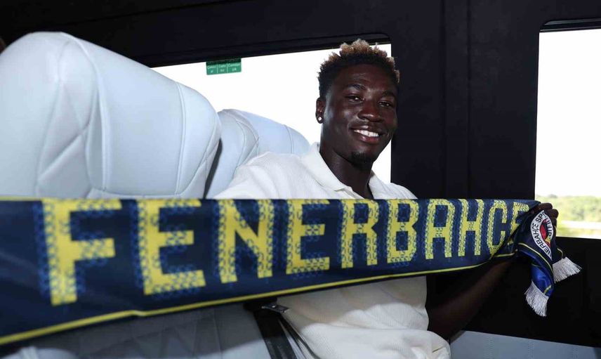 Fenerbahçe savunmasına genç güç: Kojo Peprah Oppong imza törenine çıkıyor