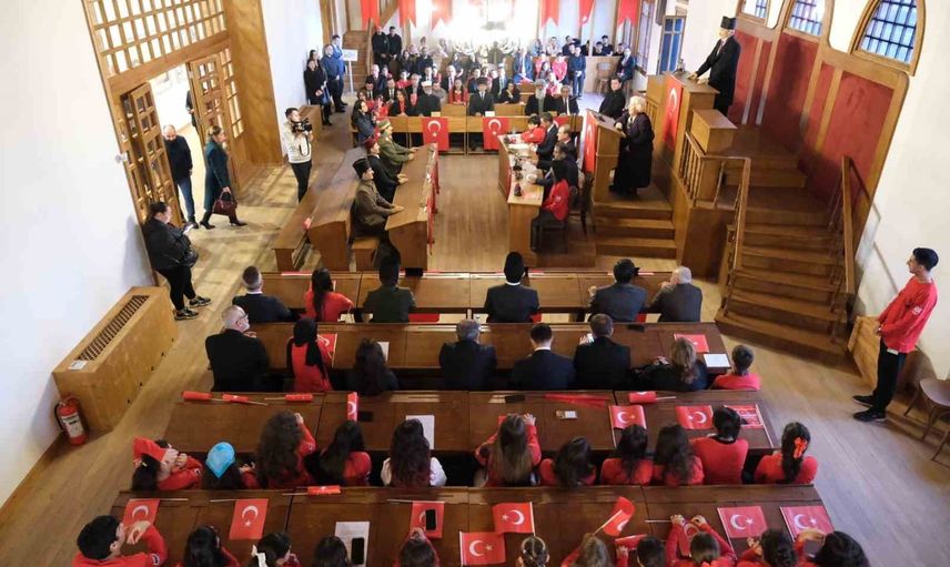 Büyükçekmece’de 103 yıllık cumhuriyet mirası mecliste anıldı