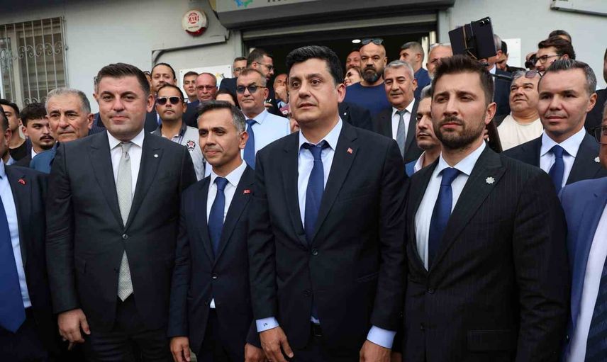 Maraş ve ekibi Aydın Sanayi Odası seçimlerinde yeniden güven tazeledi