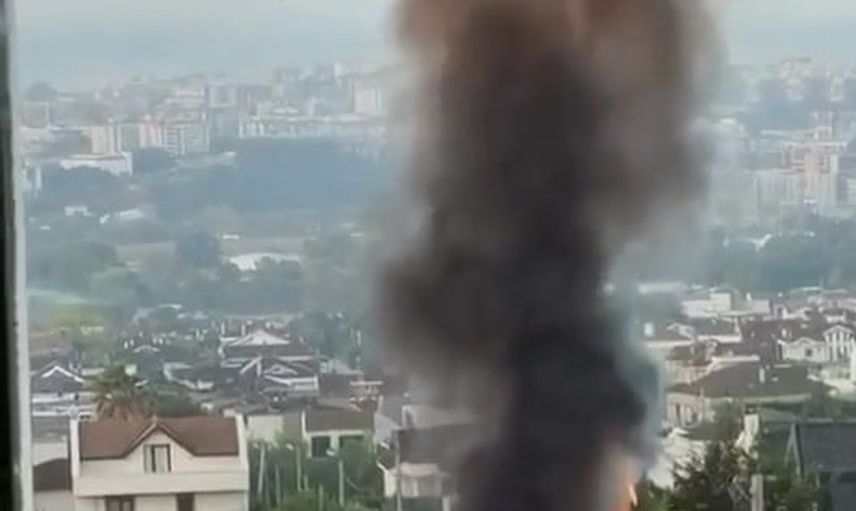 Bursa'da park halindeki otomobil alevlere teslim oldu