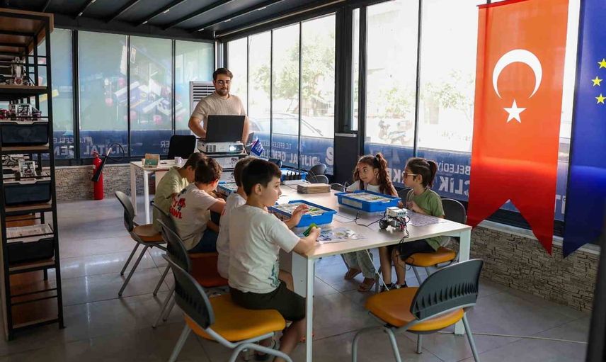 Geleceğe köprü: Efeler'in çocuk ve gençlik yatırımları