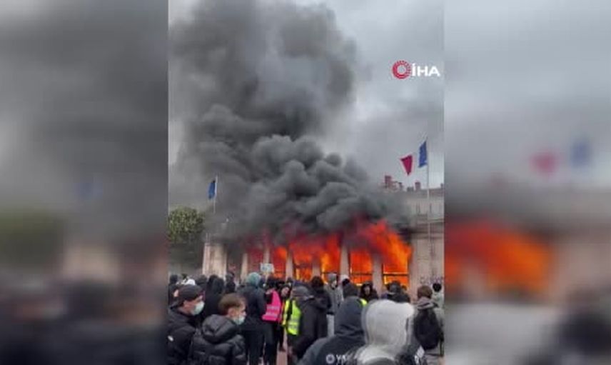 Fransa sokaklarında gerilim: Lyon’da tarihi bina yandı, Marsilya belediye binası basıldı