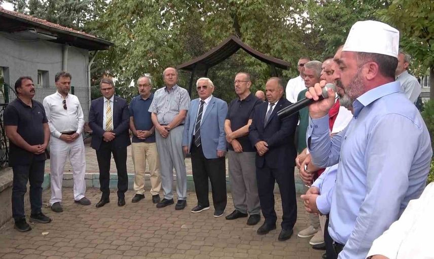Bursa'da 495'inci yılda Molla Arap için vefa töreni