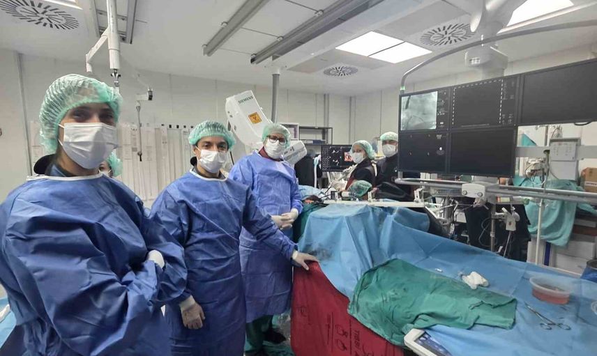 İzmir Bakırçay Üniversitesi'nde MitraClip ile mitral kapak onarımı ilk kez uygulandı