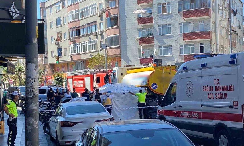 Küçükçekmece’de yaya ile su tankeri çarpıştı: kadın hayatını kaybetti