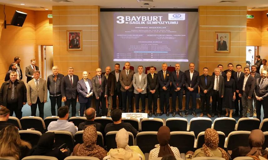 Bölgesel sağlık gündemi Bayburt'ta tartışıldı: 3. sağlık sempozyumu sona erdi