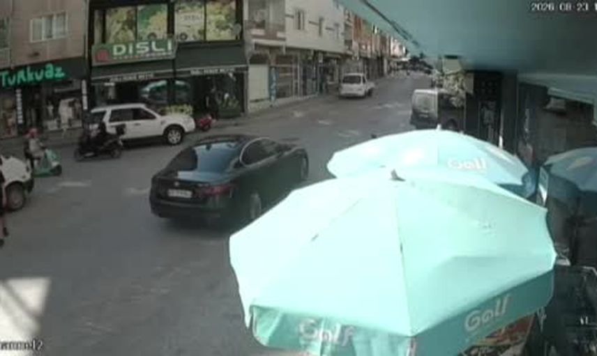 Kaçan sürücü Orhangazi kavşağında motosiklete çarptı