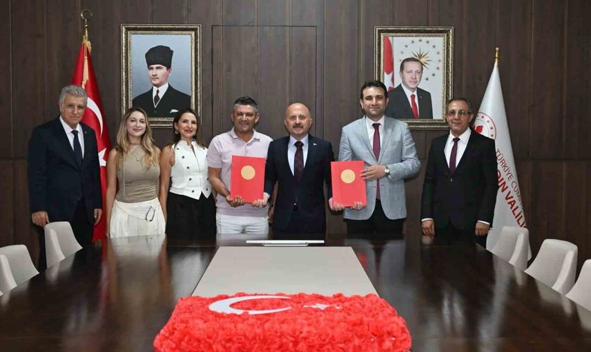 Kuşadası'na hayırsever destekli erken eğitim yatırımı için protokol imzalandı