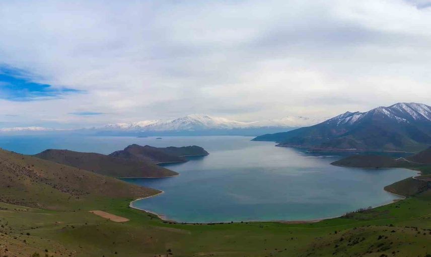 Deveboynu yarımadası milli park ilan edildi: Van Gölü sahili koruma altına alındı