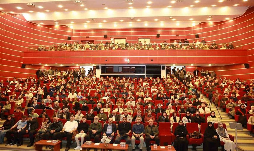 Gebze'de 'biz kimiz' söyleşisi geçmişle geleceği birleştirdi