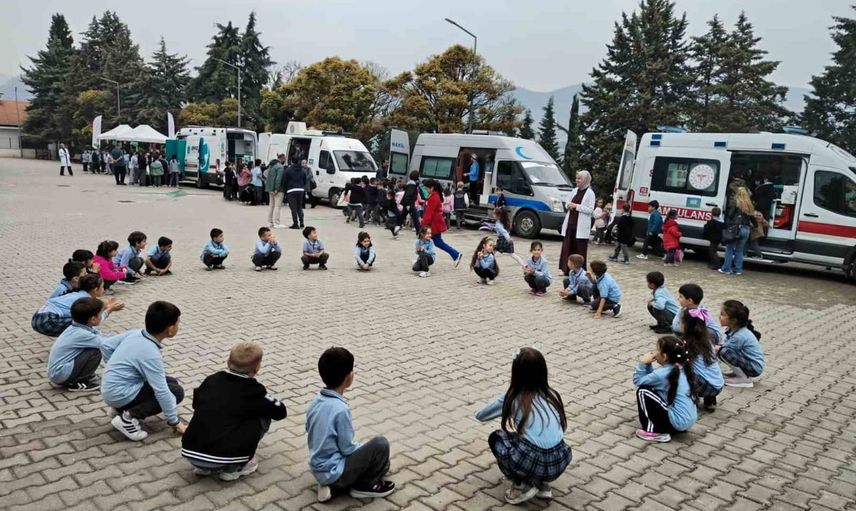 Osmaneli'de sağlıklı alışkanlıklar miniklere öğretiliyor
