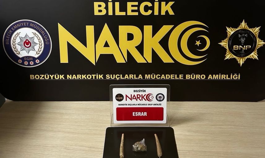 Bozüyük sokak kontrolünde tütüne sarılı esrar ele geçirildi