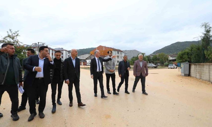 Cerrah'ta kış öncesi üstyapı atağı: 27 sokakta 4 km sathi kaplama