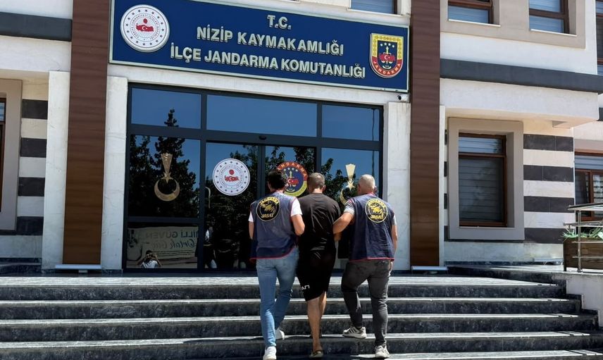 Gaziantep'te jandarma operasyonunda 20 yıl kesinleşmiş ceza ile aranan şüpheli yakalandı