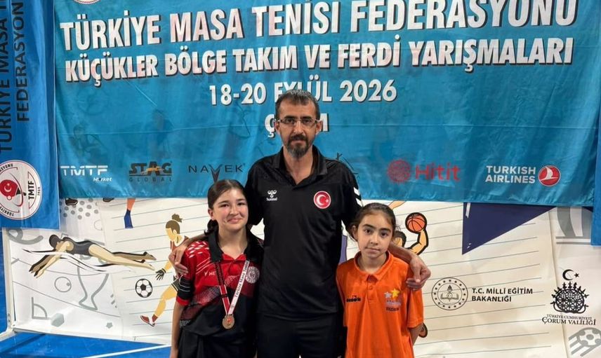 Erzincanlı genç masa tenisçisi Türkiye seçmelerine göz kırptı
