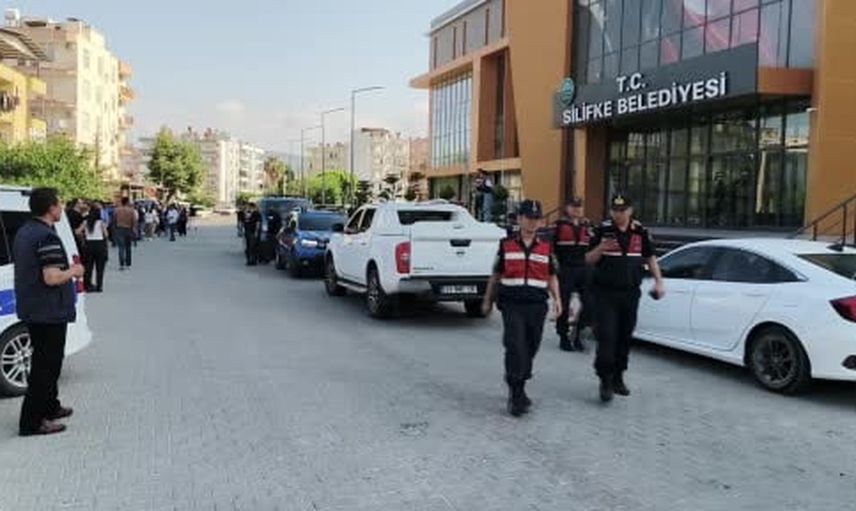 Silifke'de belediye soruşturmasında ikinci dalga: üç şüpheli daha tutuklandı