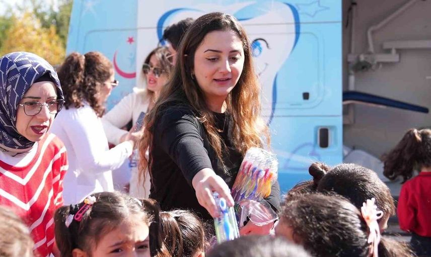 Elazığ'ın minikleri ağız ve diş sağlığıyla tanışıyor