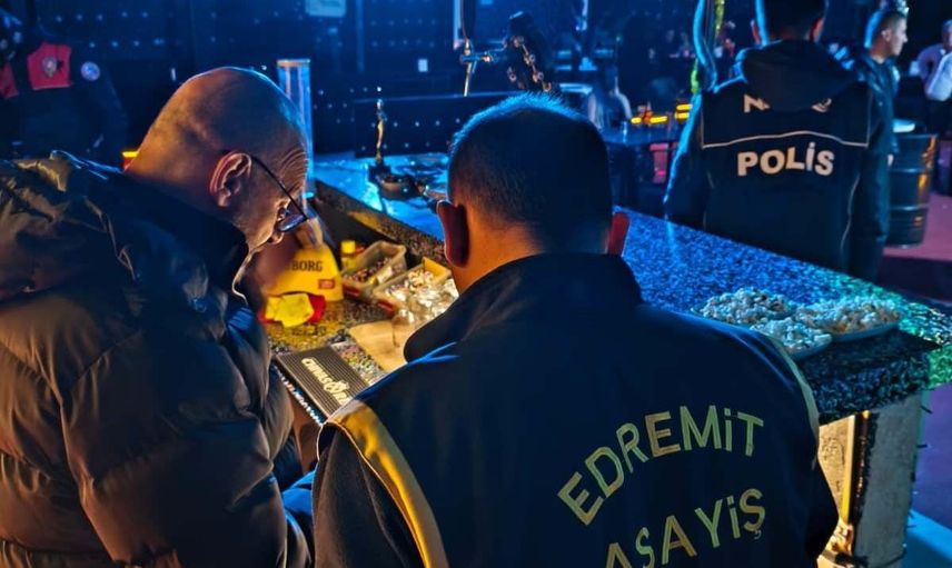 Edremit’te kapsamlı huzur uygulaması: 39 aranan şahıs yakalandı