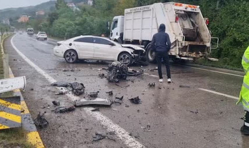 Çaycuma kara yolunda tek araç bariyerlere çarptı: sürücü hastaneye kaldırıldı