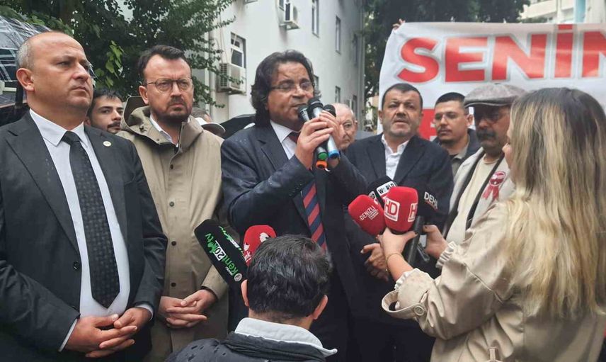 Yağmura rağmen sokakta: Merkezefendi'de başkan Doğan için destek sürüyor