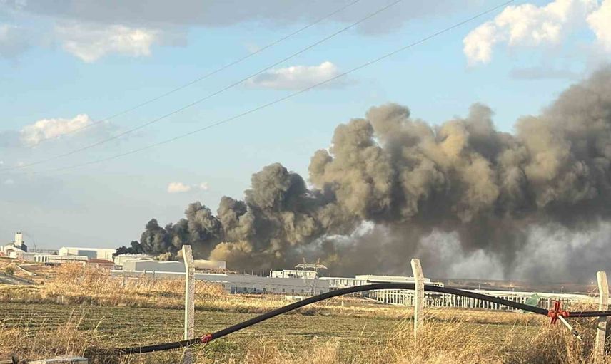 Emirdağ OSB'de zamanında müdahale gıda fabrikasındaki yangının büyümesini önledi